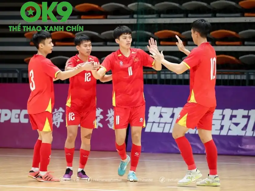 ĐT futsal Việt Nam nhận thưởng 600 triệu đồng