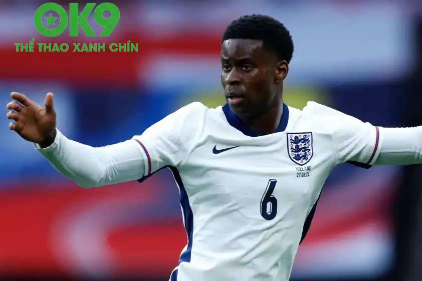 Marc Guehi bất ngờ lọt vào tầm ngắm của MU (Ảnh: SkySport) Marc Guehi bất ngờ lọt vào tầm ngắm của MU (Ảnh: SkySport)